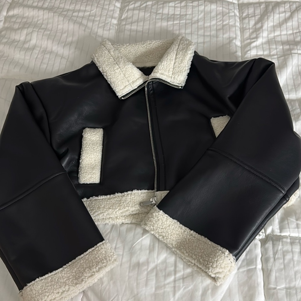 Black Sherpa crop jacket brand new